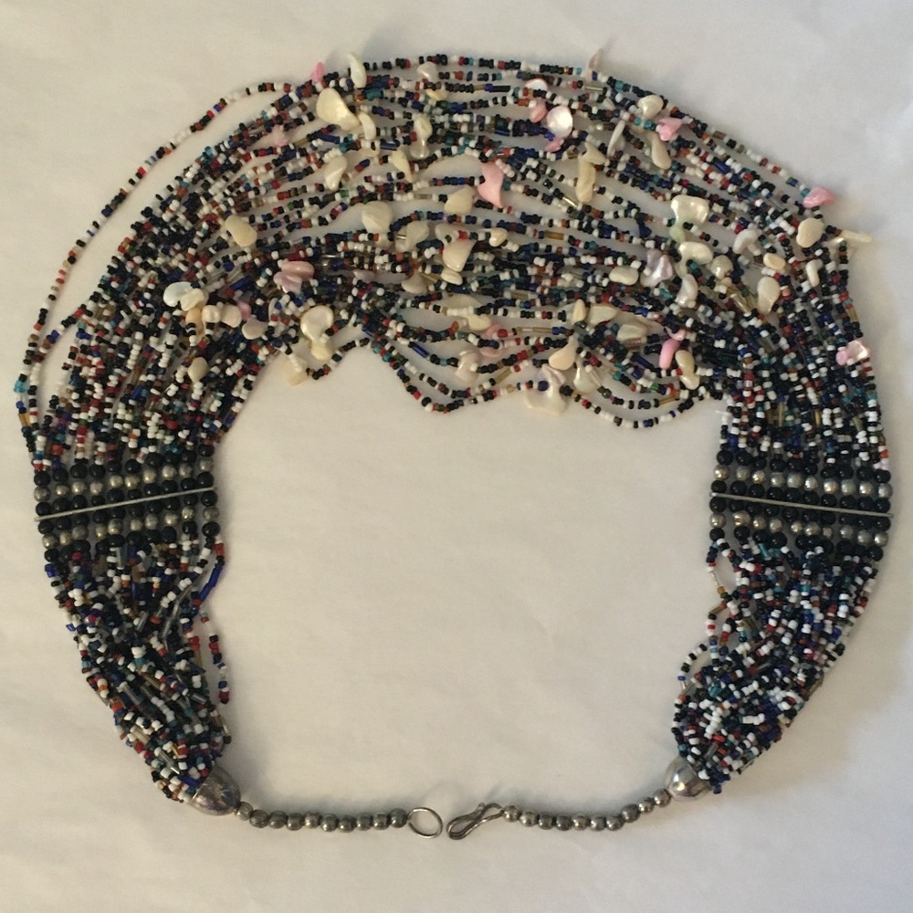 SOLD—Vintage 1970’s Beaded Seashell Tribal Layer Bib Necklace from Aruba - Picture 13 of 16